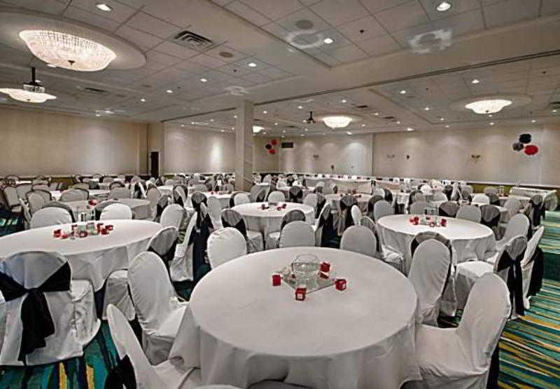 Springhill Suites By Marriott Lawrence Downtown Restaurace fotografie